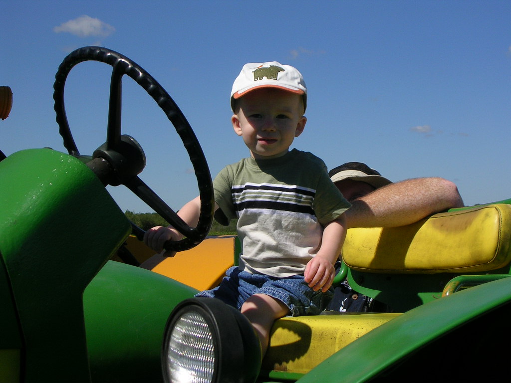 Orin sitting on the JD A
